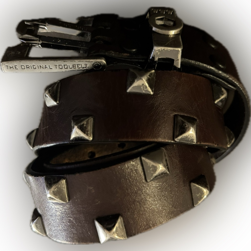 686 Original Snow Tool Belt w/ Built-In Tools – Functional Snowboarding Gear - Picture 3 of 3